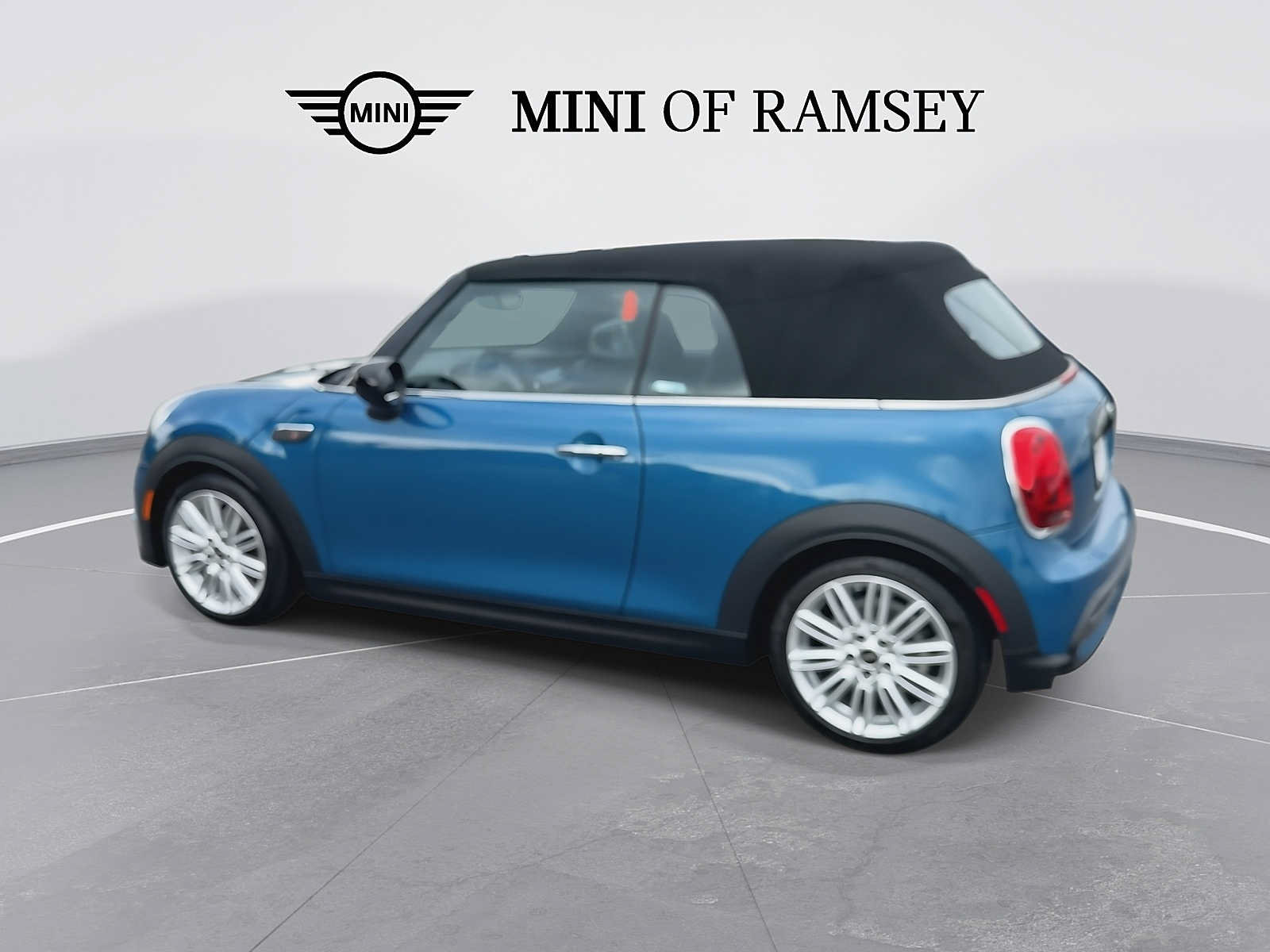 Used 2022 MINI Cooper S w/ Premium Package FWD image 6
