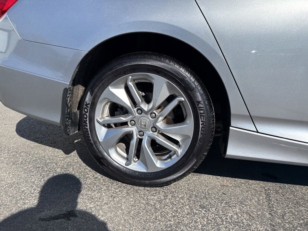 Used 2018 Honda Accord LX image 9