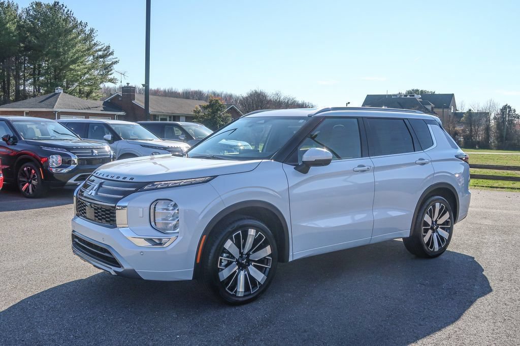 New 2026 Mitsubishi Outlander SEL AWD/4WD image 3