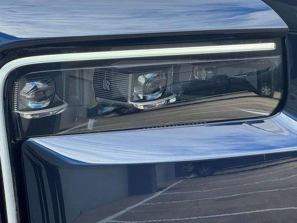 New 2025 Rolls-Royce Cullinan image 17
