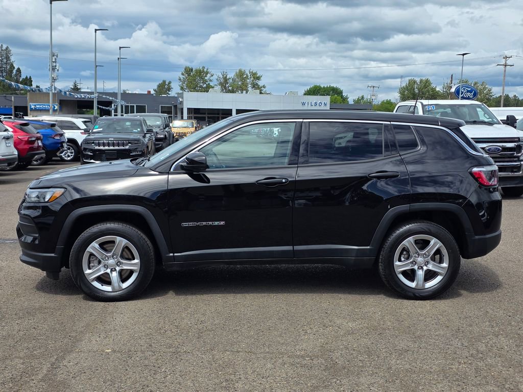 Used 2024 Jeep Compass Sport AWD/4WD image 29