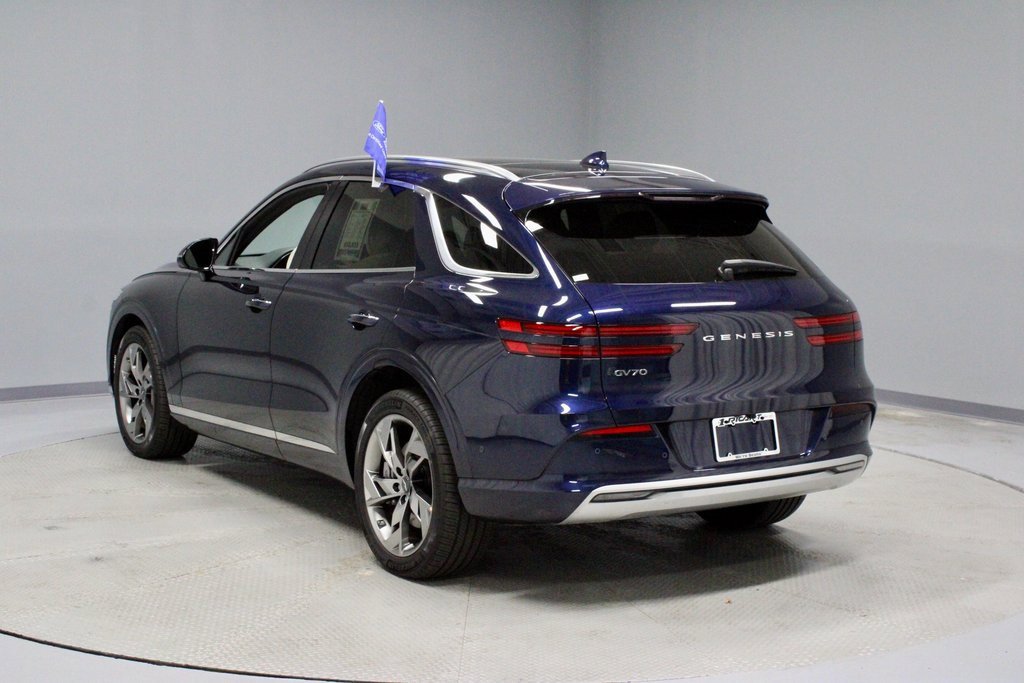 Used 2025 Genesis Electrified GV70 Advanced image 9
