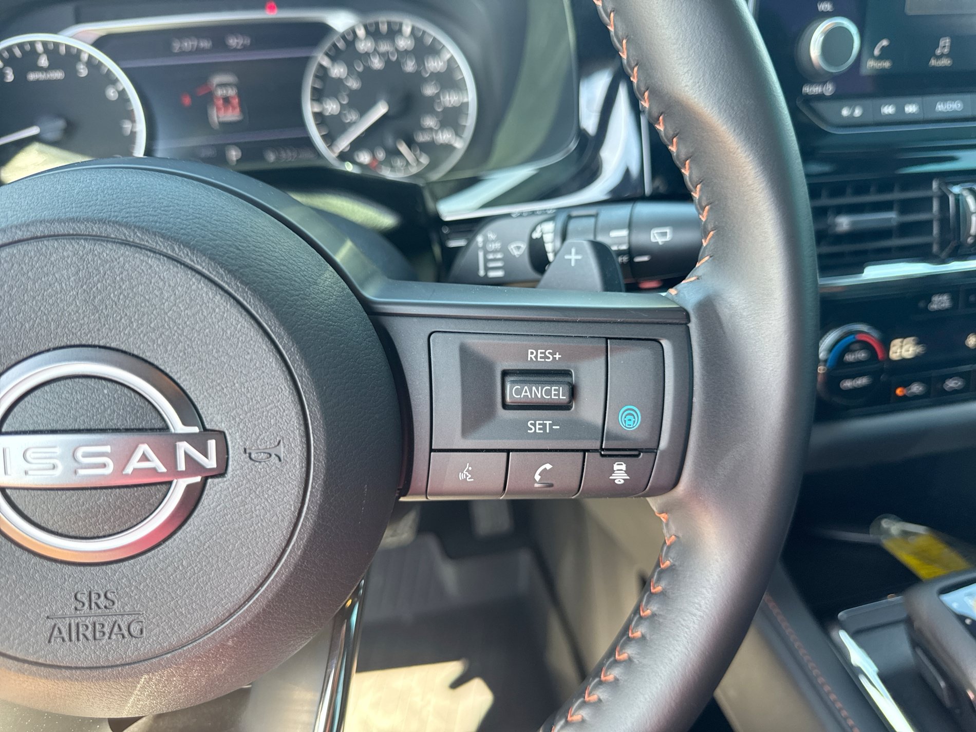 Used 2025 Nissan Pathfinder Rock Creek AWD/4WD image 25