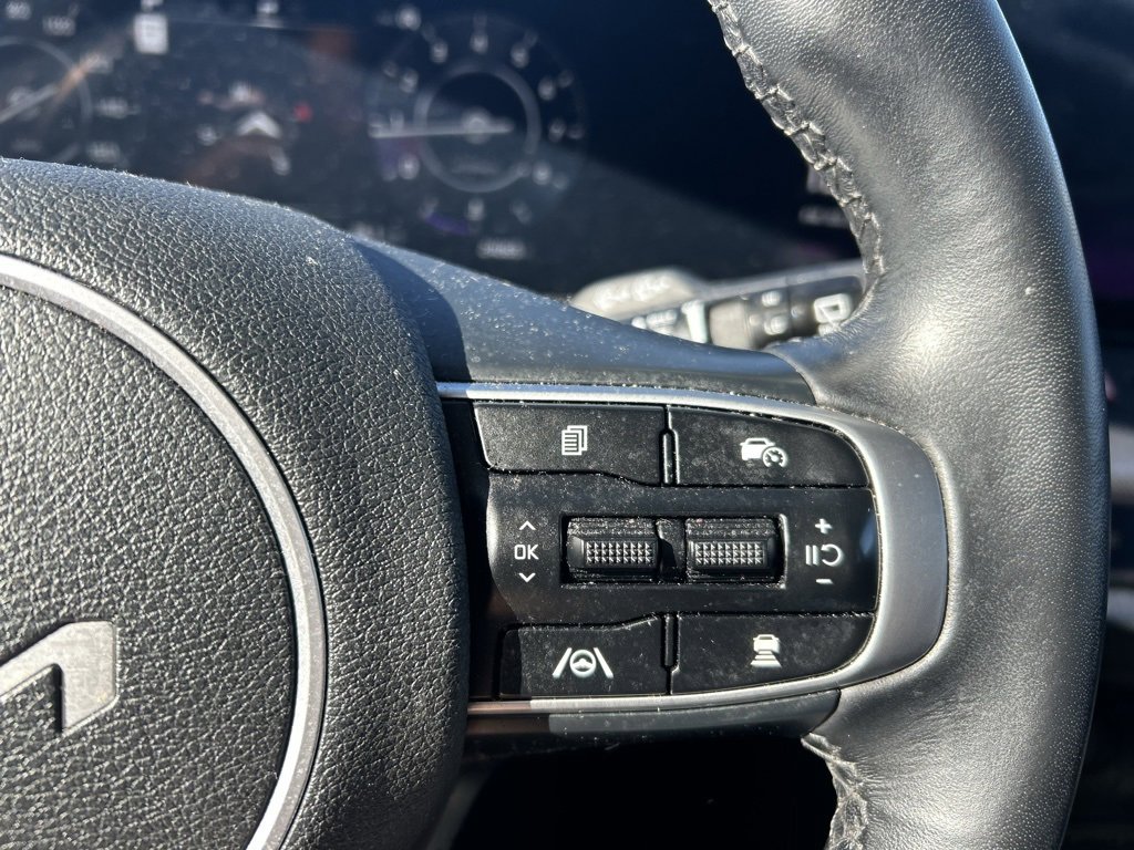 Used 2024 Kia Sportage SX image 16