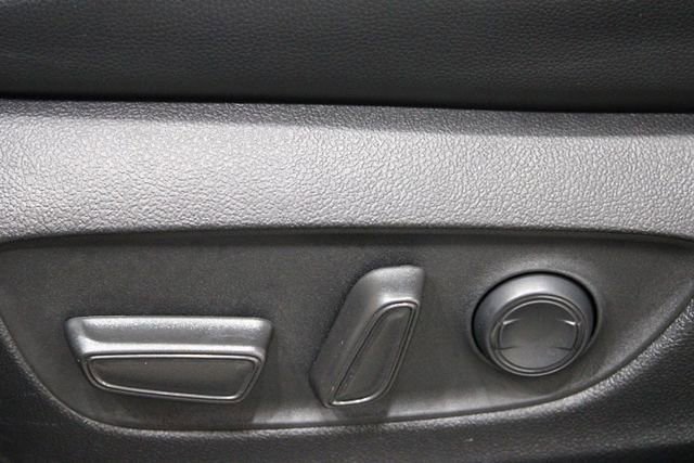 Used 2024 Toyota Highlander XSE image 21