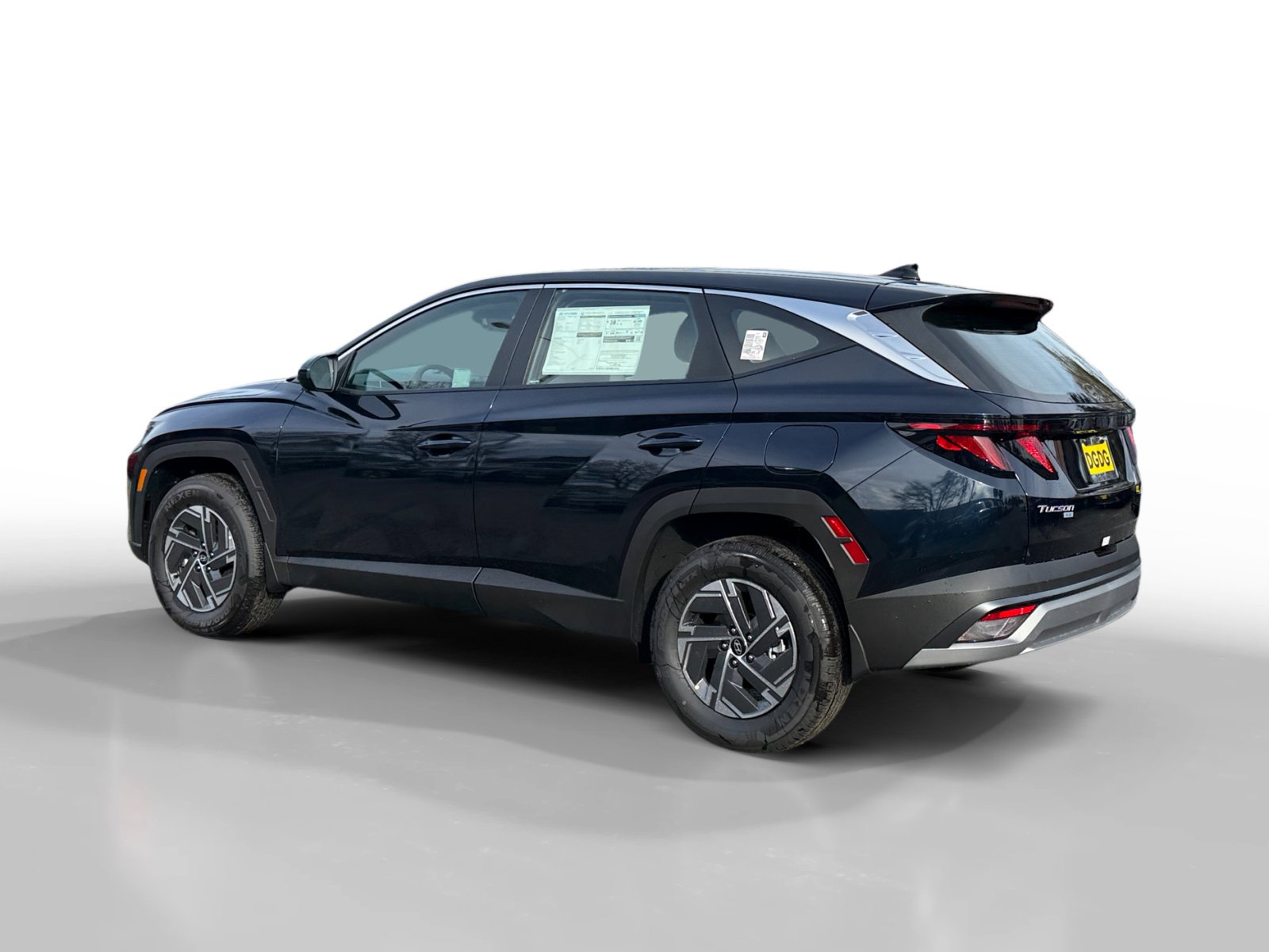 New 2026 Hyundai Tucson Blue SE image 3