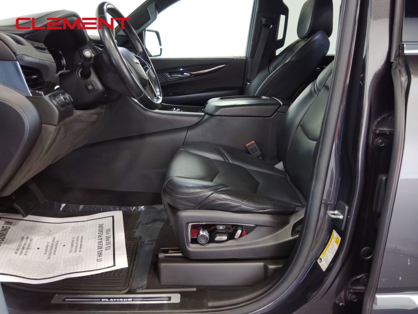 Used 2016 Cadillac Escalade ESV Platinum image 34