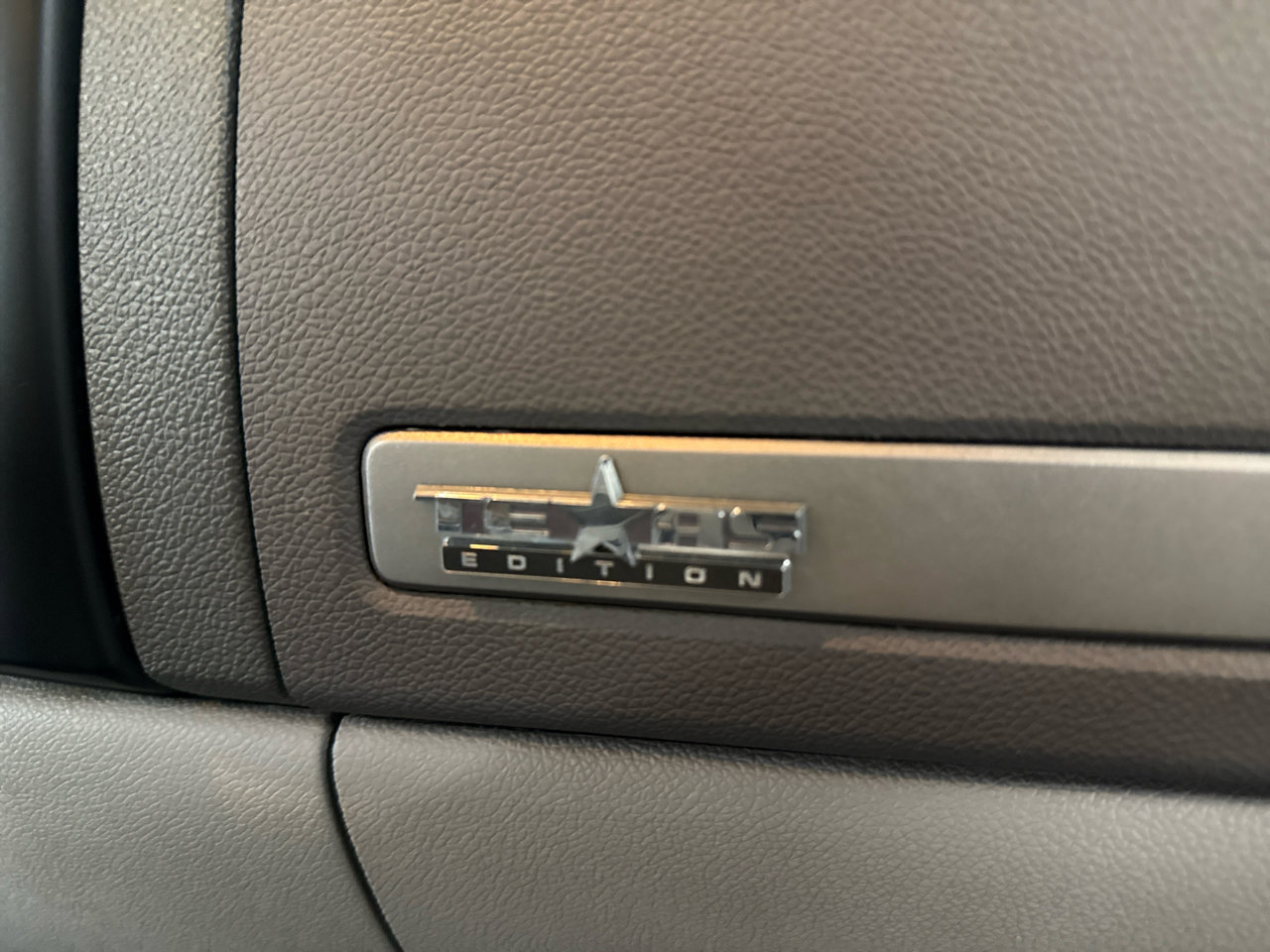 Used 2010 GMC Sierra 1500 SLE w/ Texas Edition image 44