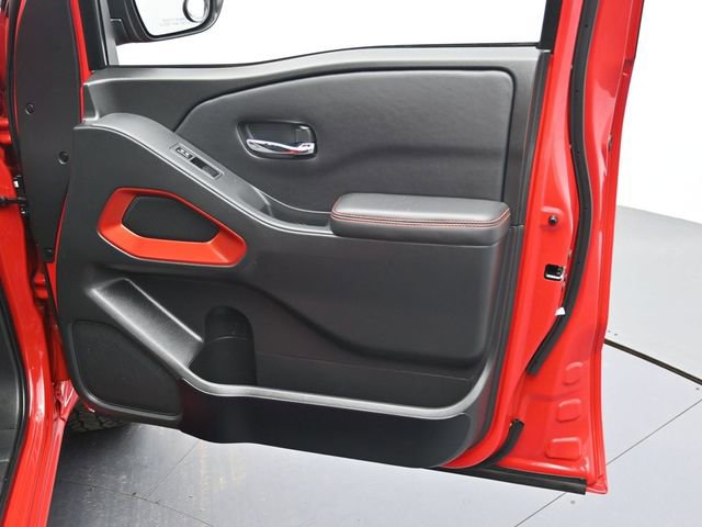 Used 2023 Nissan Frontier PRO-4X w/ Technology Package image 33