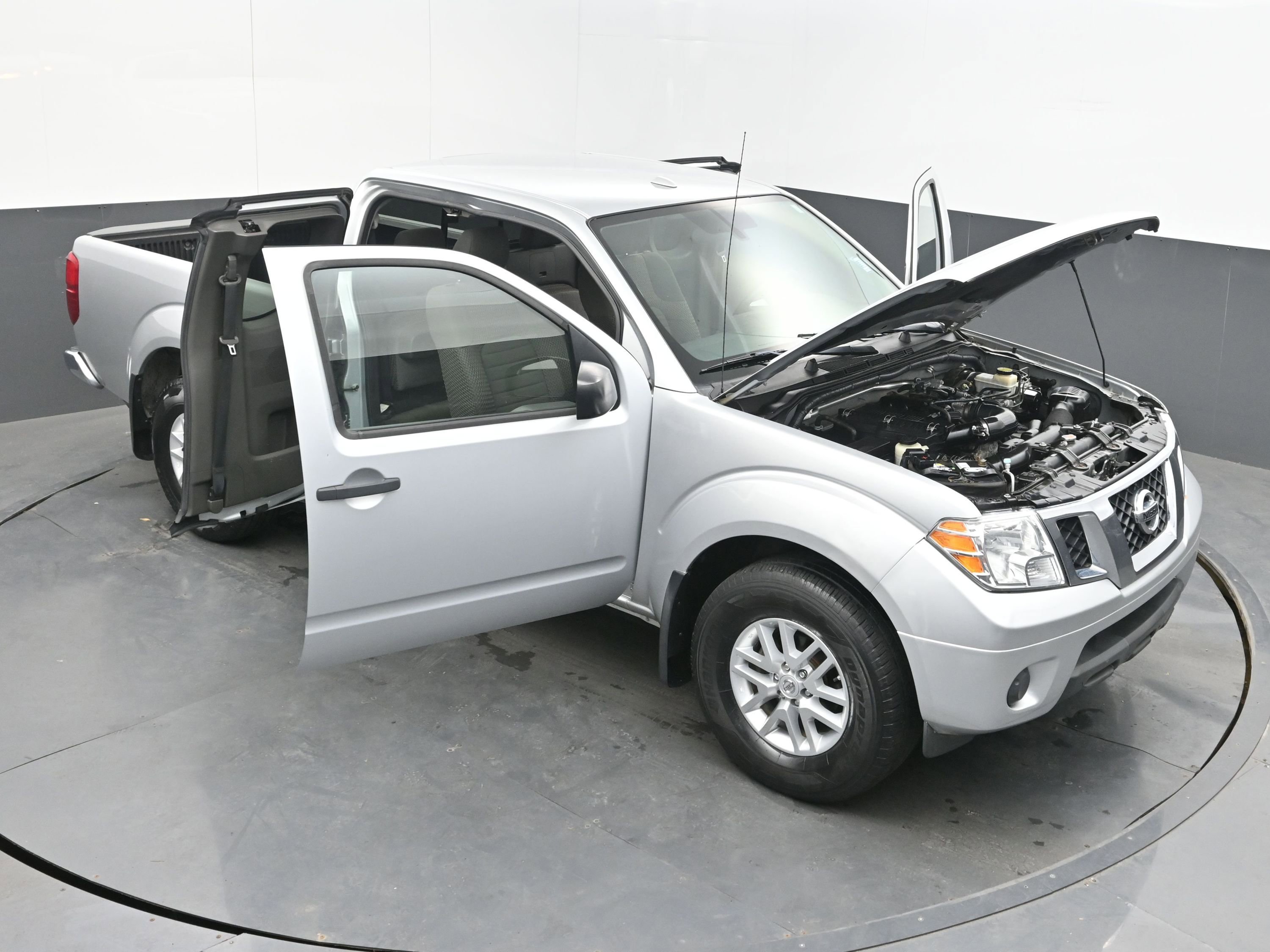 Used 2017 Nissan Frontier SV RWD image 37