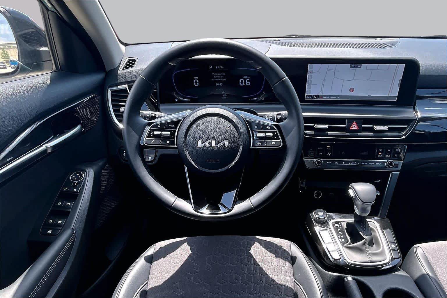 Certified 2026 Kia Seltos S FWD image 6