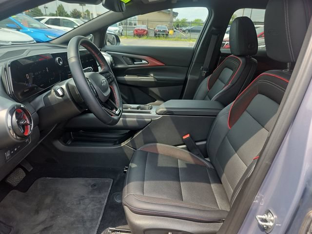 Used 2024 Chevrolet Equinox EV RS FWD image 9