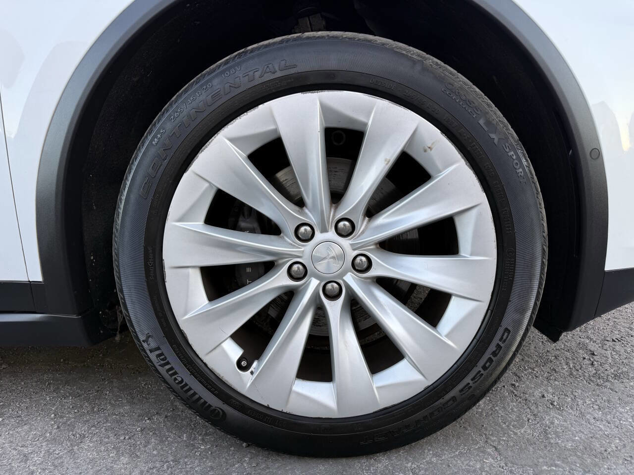 Used 2021 Tesla Model X Long Range image 33