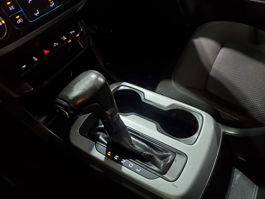 Used 2020 Chevrolet Colorado LT w/ Safety Package RWD image 32