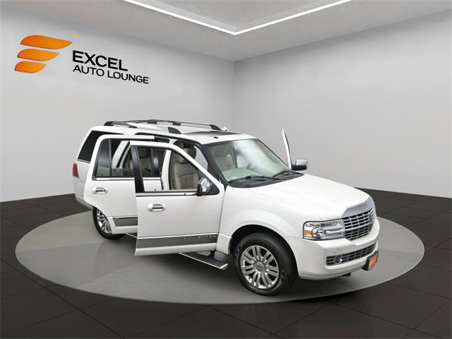 Used 2014 Lincoln Navigator 4WD image 46