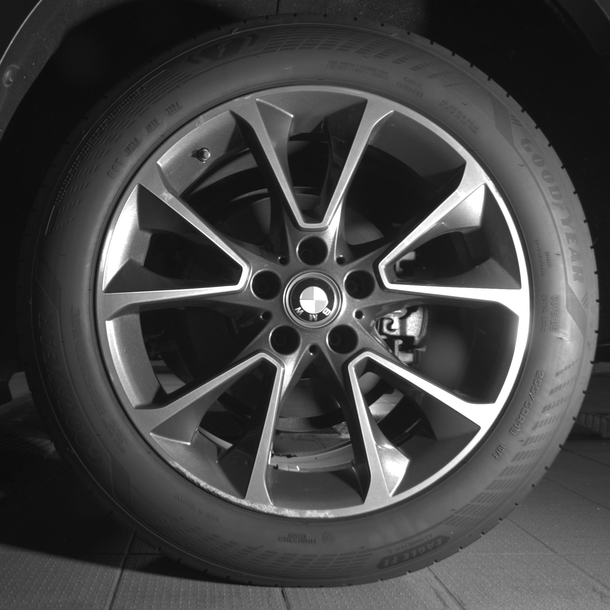 Used 2018 BMW X5 xDrive40e AWD/4WD image 13
