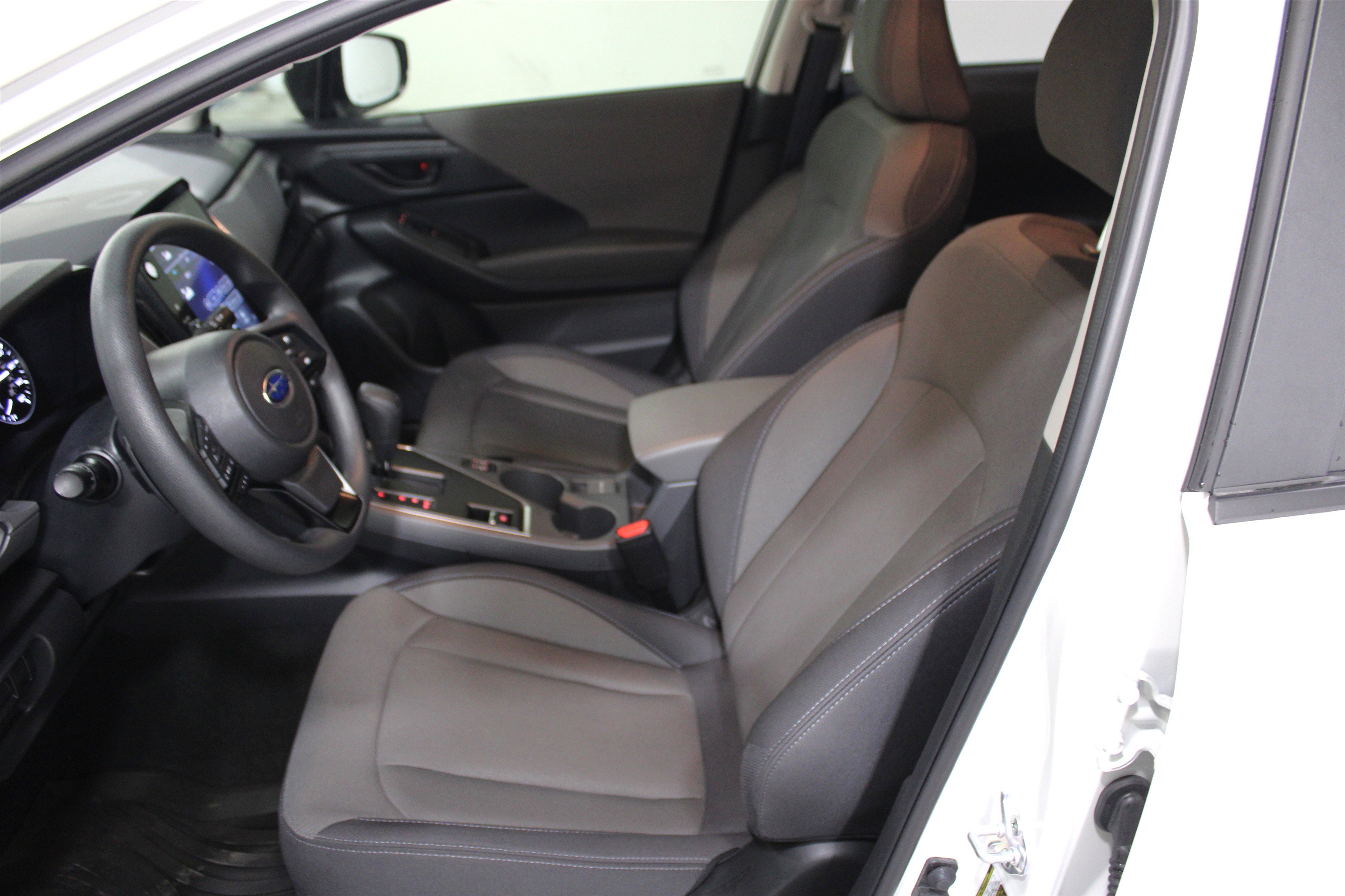 Used 2025 Subaru Crosstrek 2.0i Premium AWD/4WD image 3