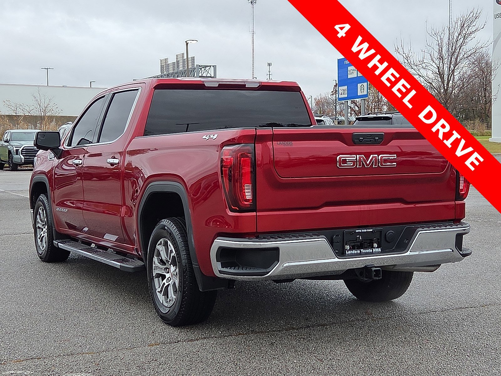 Used 2024 GMC Sierra 1500 SLT w/ SLT Convenience Package image 4