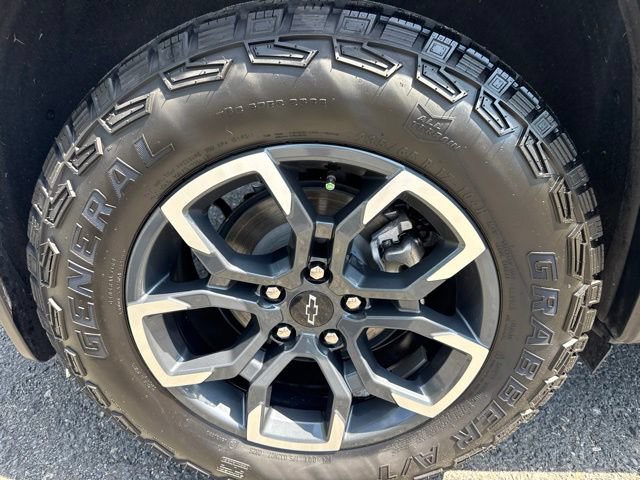 Used 2026 Chevrolet Equinox ACTIV w/ Convenience Package III AWD/4WD image 9