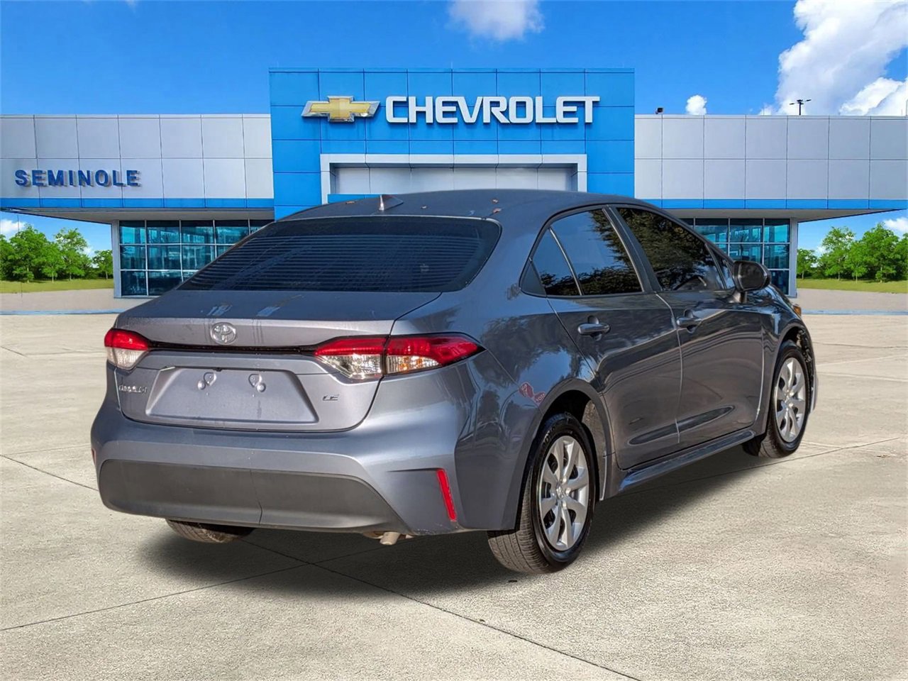 Used 2025 Toyota Corolla LE image 4