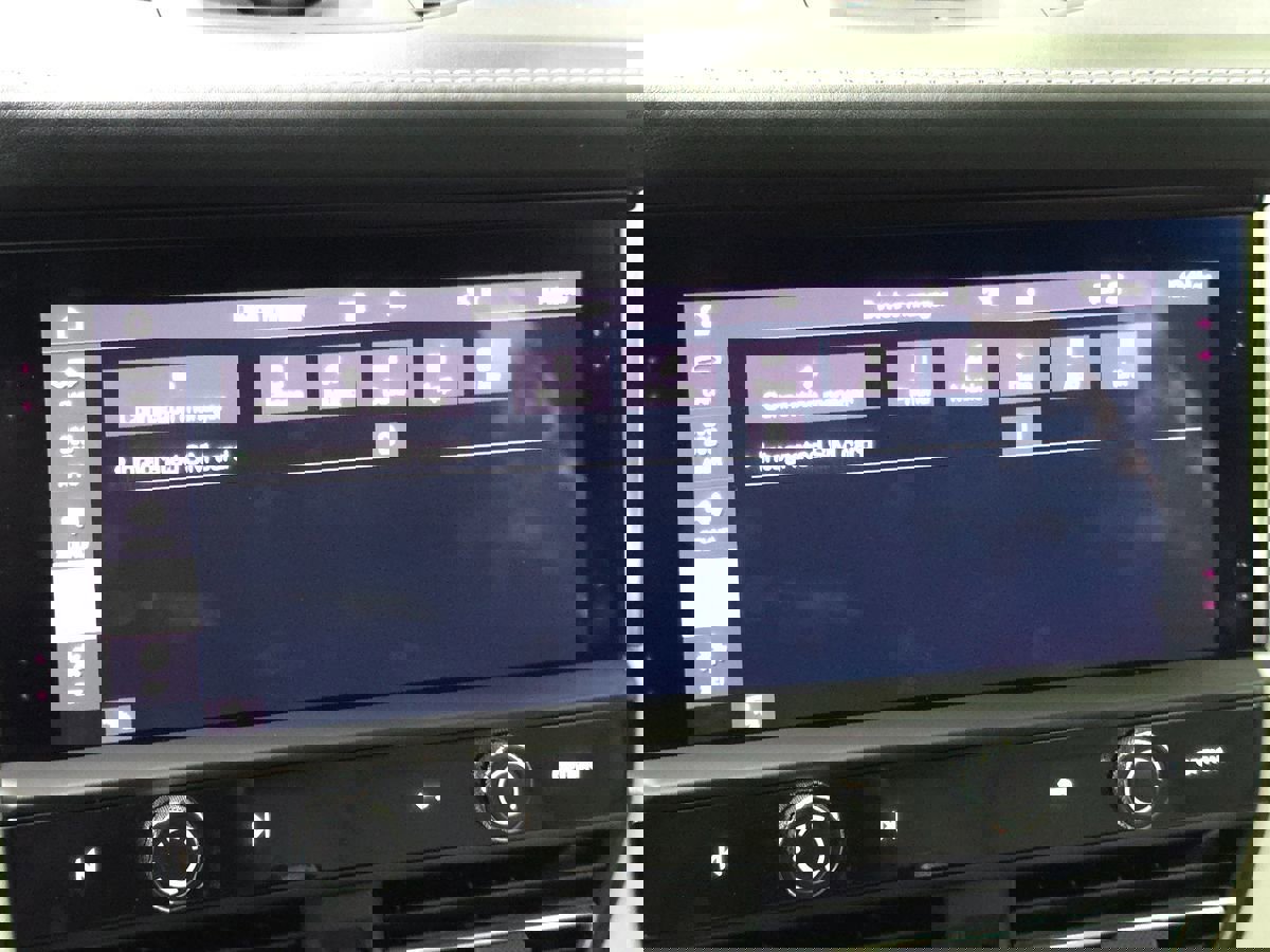 Used 2023 Porsche Macan image 45