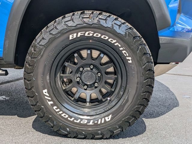 Used 2024 Chevrolet Colorado ZR2 w/ Technology Package AWD/4WD image 12