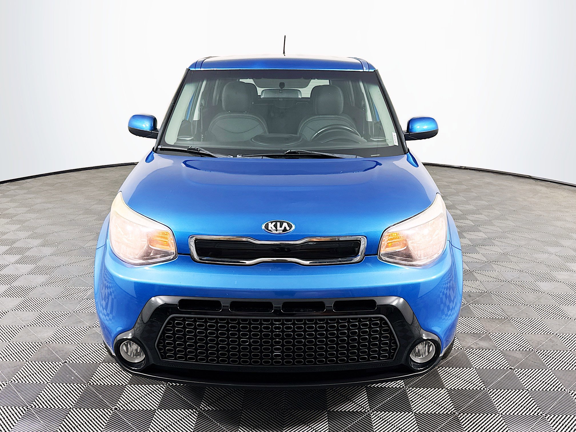 Used 2016 Kia Soul + w/ Designer's Package image 2