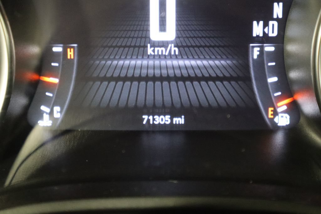 Used 2021 Dodge Challenger SXT RWD image 39