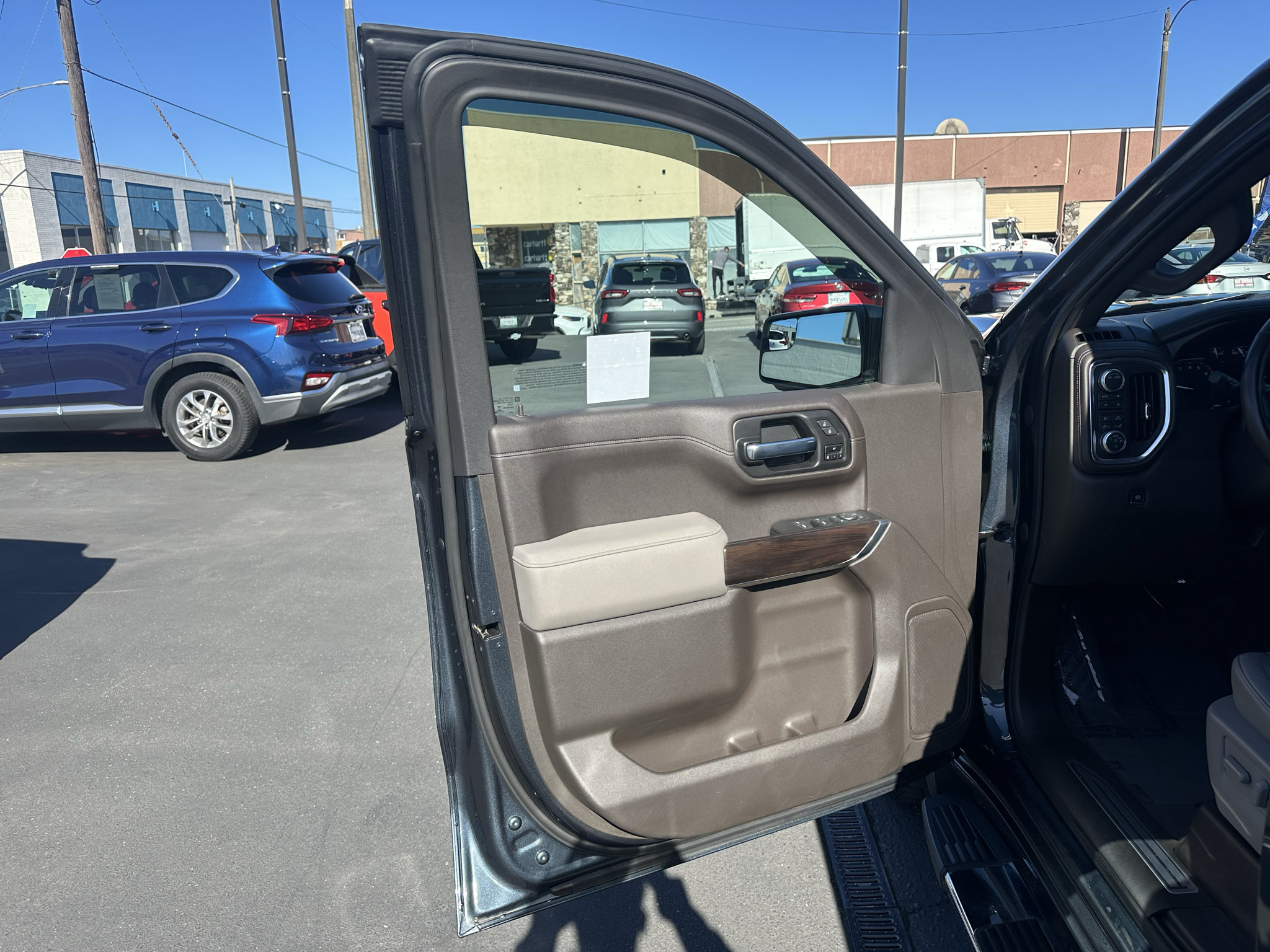 Used 2020 GMC Sierra 1500 SLT w/ SLT Premium Package AWD/4WD image 9