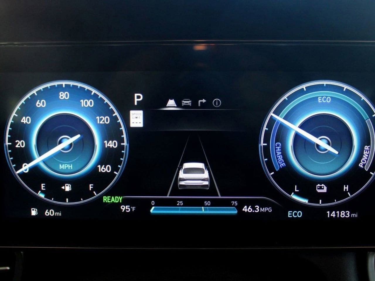 Used 2025 Hyundai Elantra Limited FWD image 17