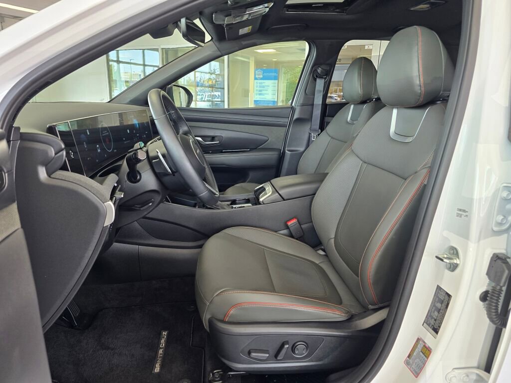 Used 2025 Hyundai Santa Cruz Limited AWD/4WD image 20