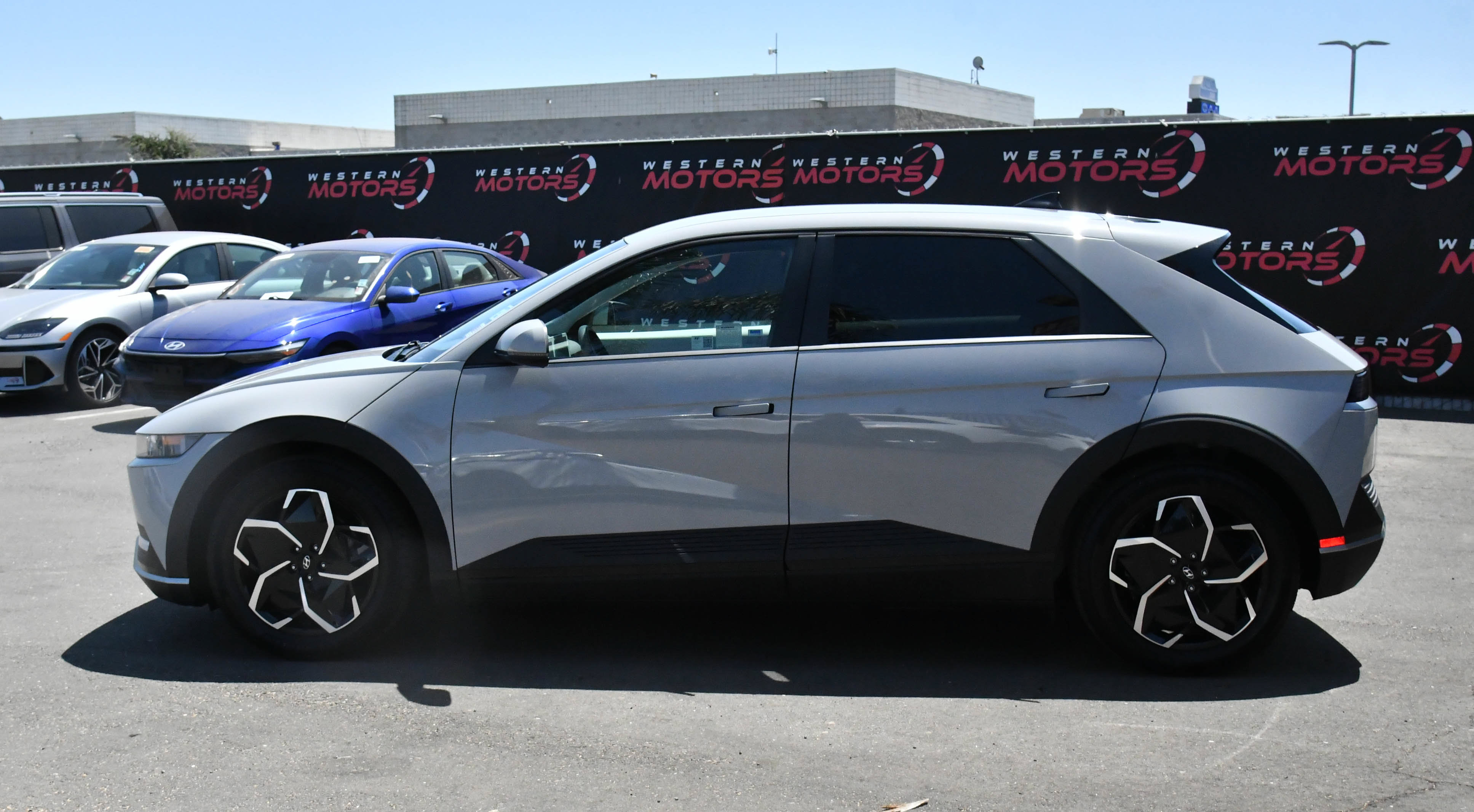 Used 2024 Hyundai Ioniq 5 SE RWD image 4