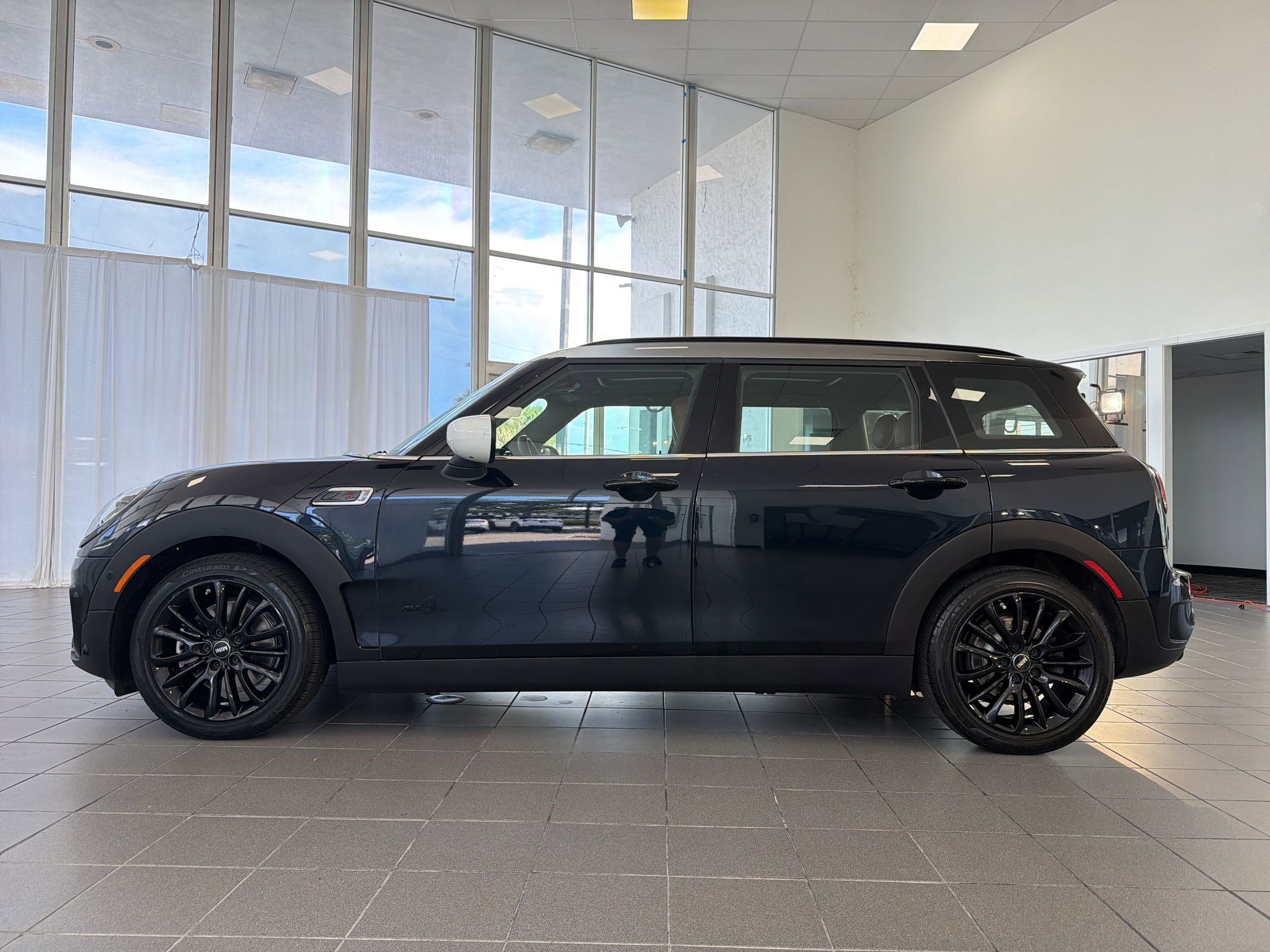 Certified 2023 MINI Cooper Clubman S AWD/4WD image 2