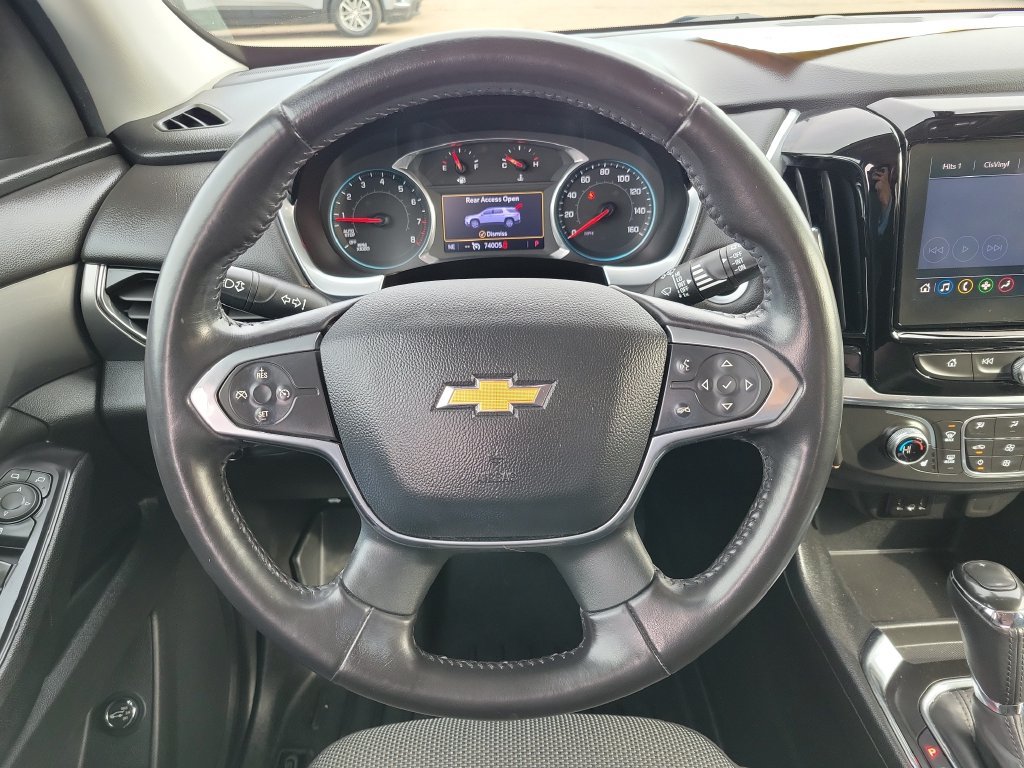 Used 2020 Chevrolet Traverse LT w/ LPO, Floor Liner Package AWD/4WD image 31
