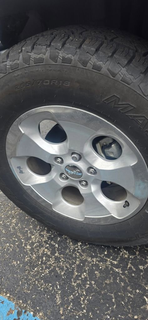 Used 2014 Jeep Wrangler Unlimited Sahara w/ Dual Top Group image 7