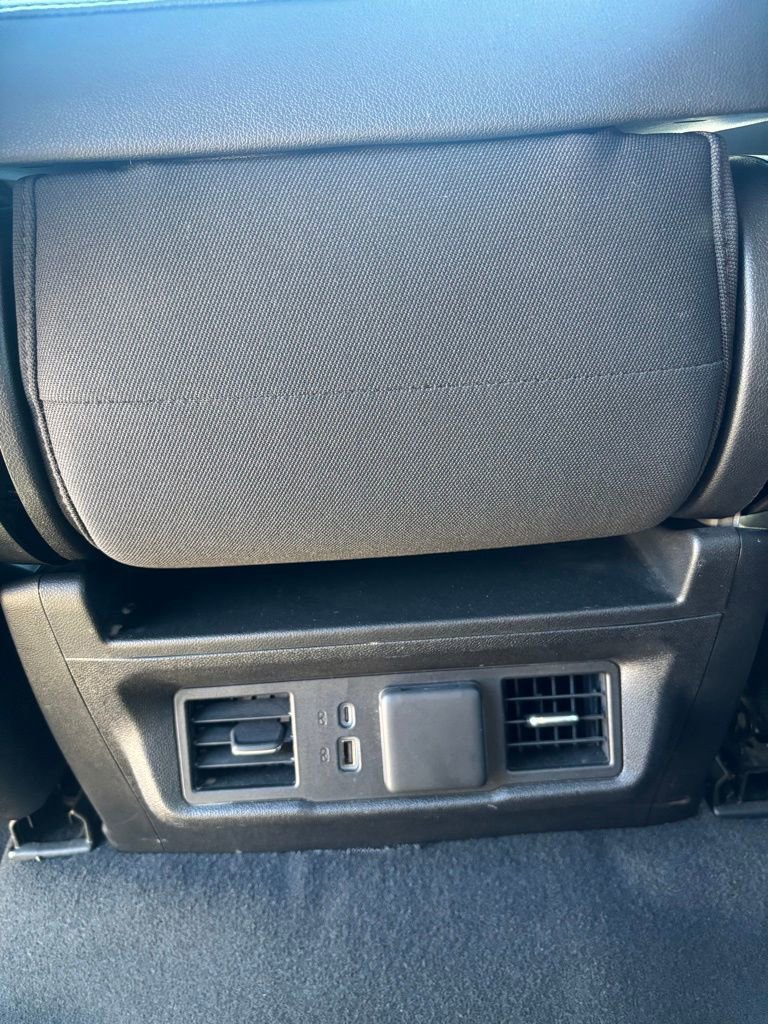 Used 2024 GMC Sierra 1500 SLE image 10