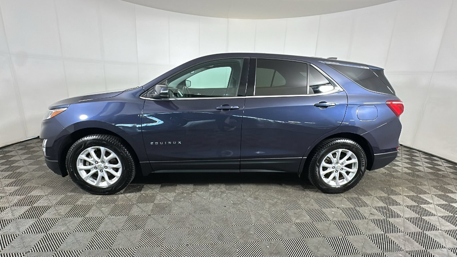 Used 2018 Chevrolet Equinox LT AWD/4WD image 7