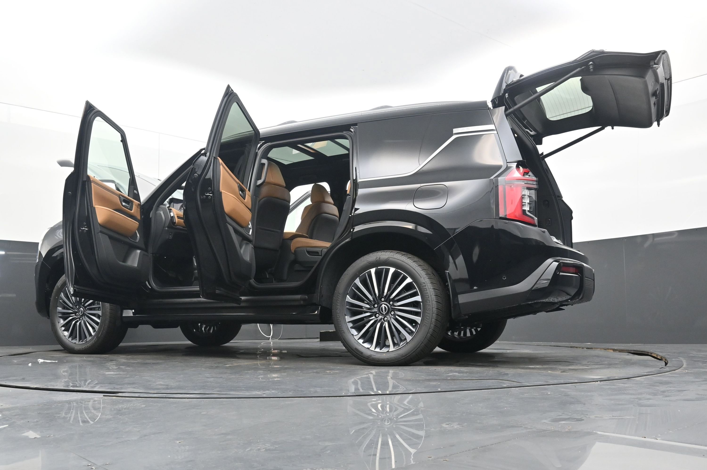 New 2025 Nissan Armada Platinum Reserve image 42
