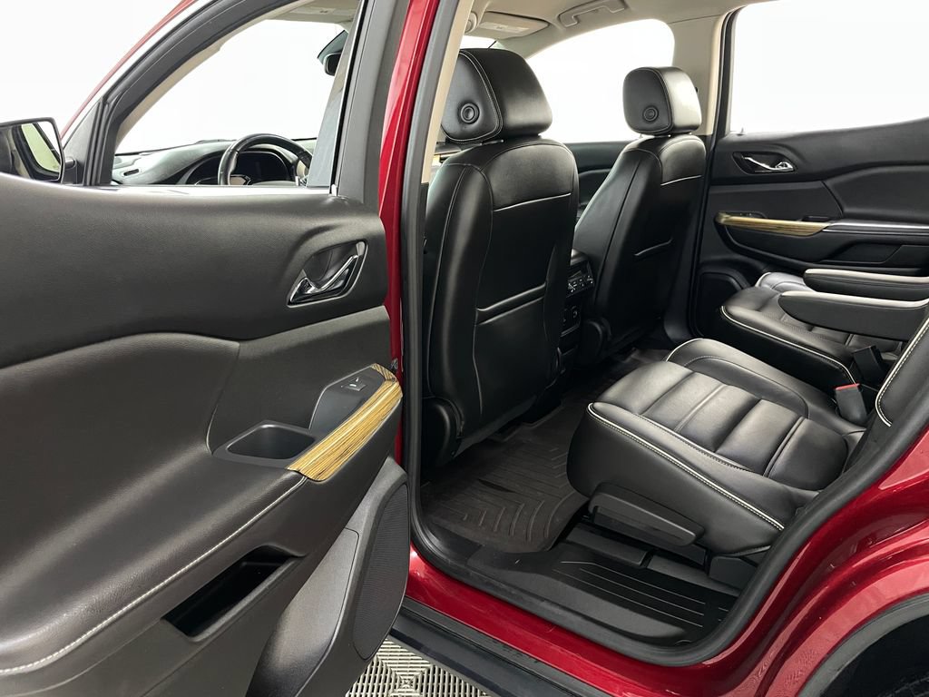 Certified 2018 GMC Acadia Denali w/ Technology Package AWD/4WD image 46