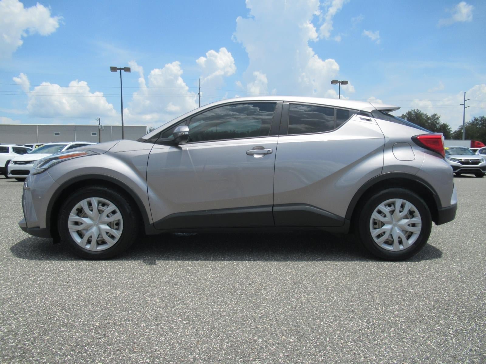 Used 2020 Toyota C-HR LE FWD image 4