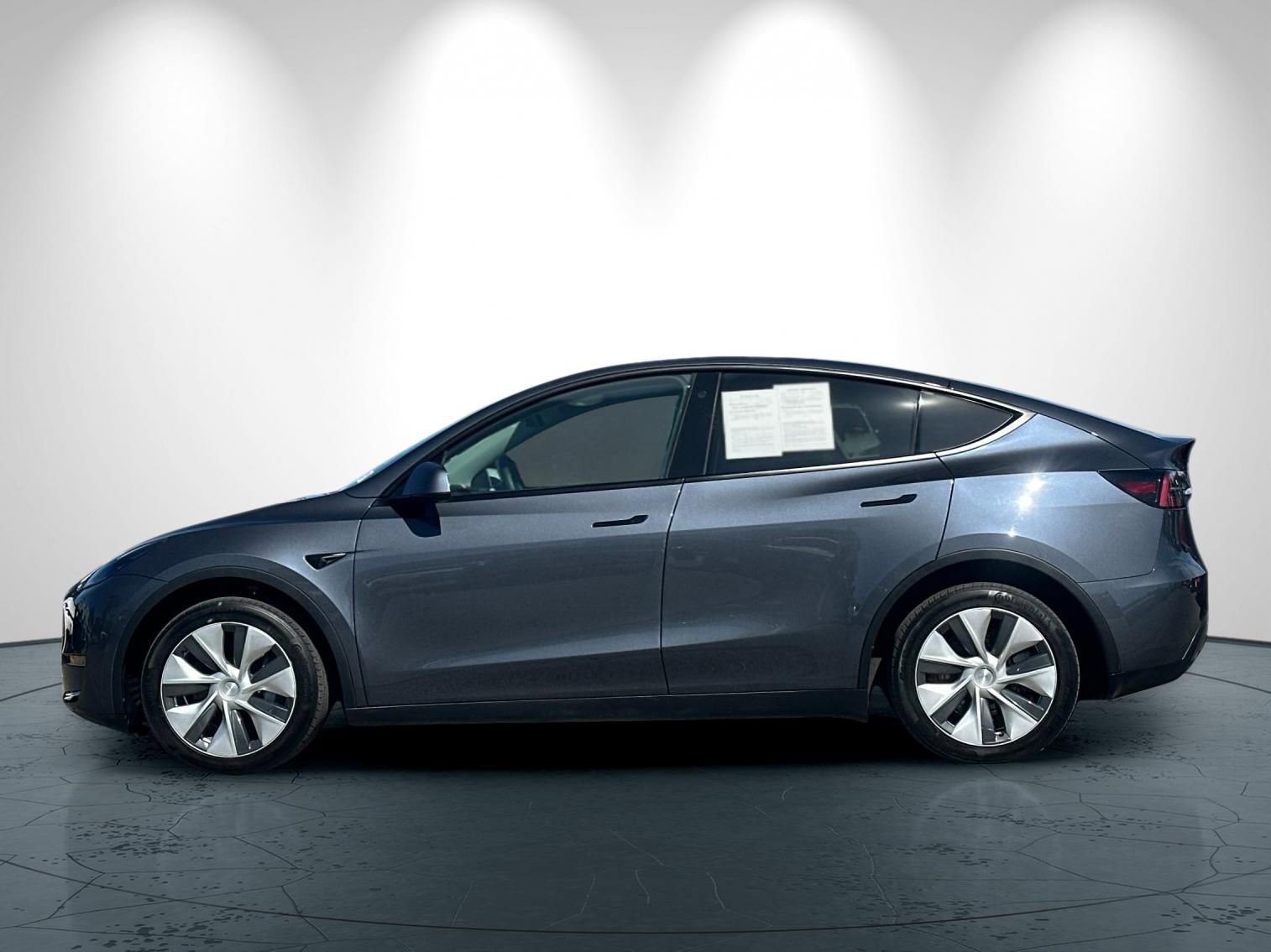 Used 2023 Tesla Model Y Long Range image 7