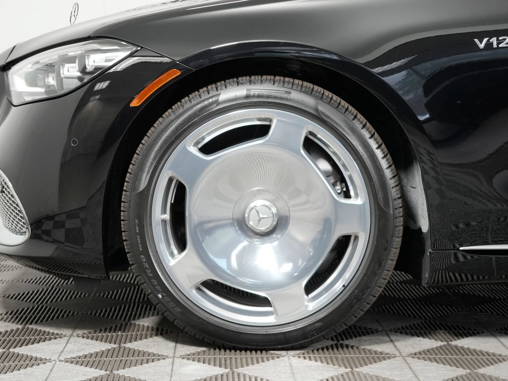 Used 2025 Mercedes-Benz Maybach S 680 4MATIC image 9