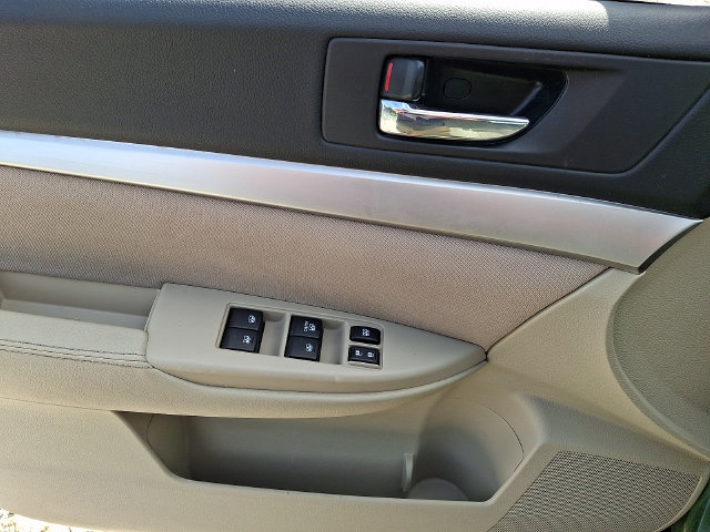 Used 2013 Subaru Outback 2.5i AWD/4WD image 20