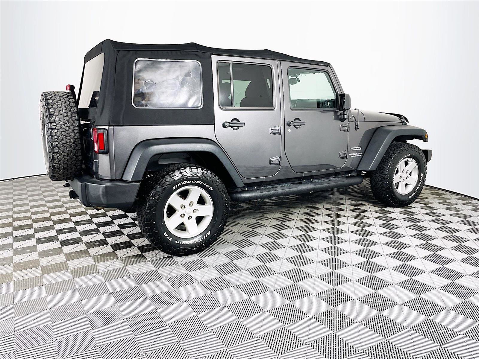 Used 2016 Jeep Wrangler Unlimited Sport w/ Quick Order Package 24S image 10