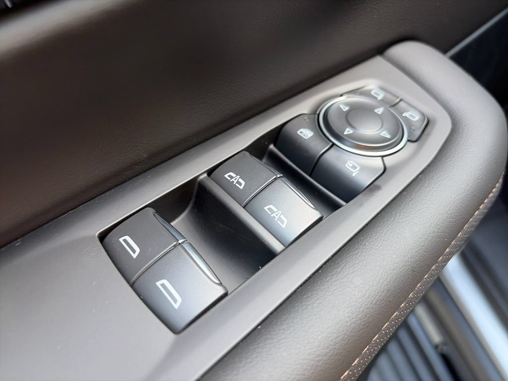 New 2026 Chevrolet Tahoe High Country AWD/4WD image 17
