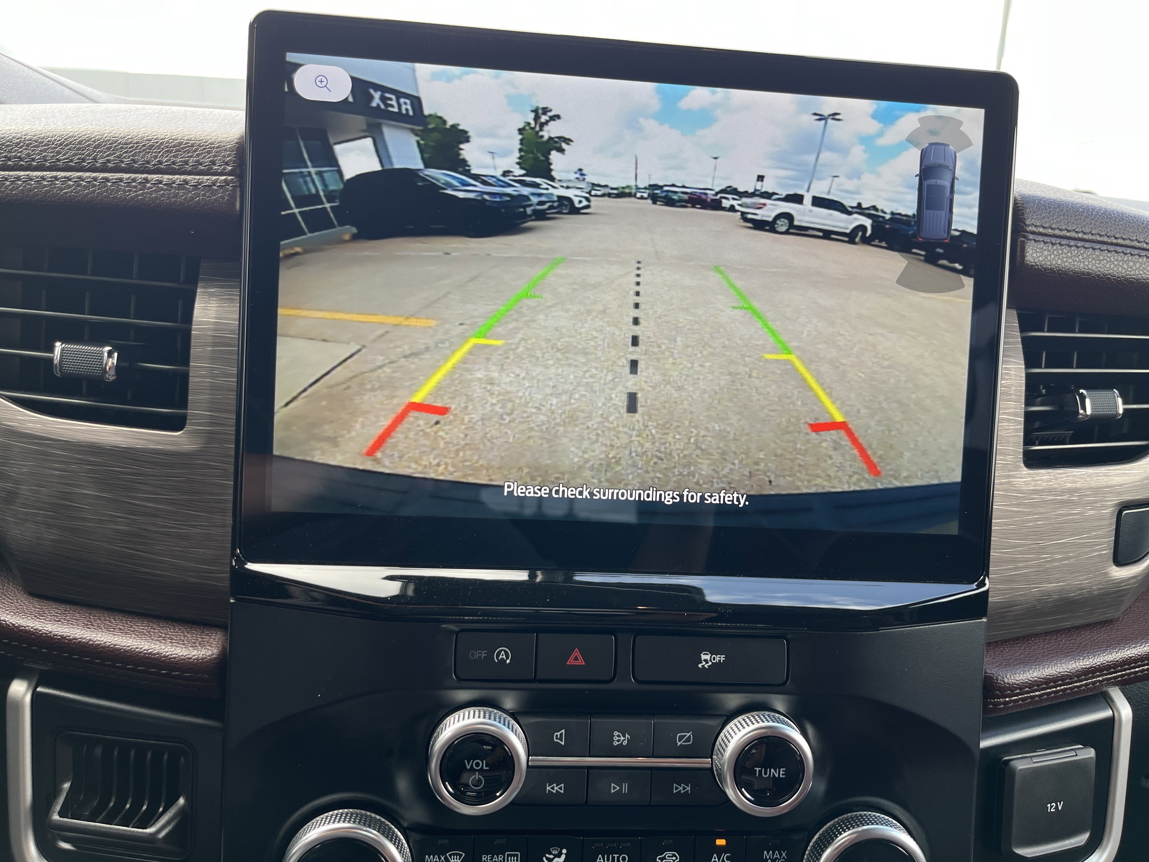 Used 2024 Ford Expedition Max Limited RWD image 6