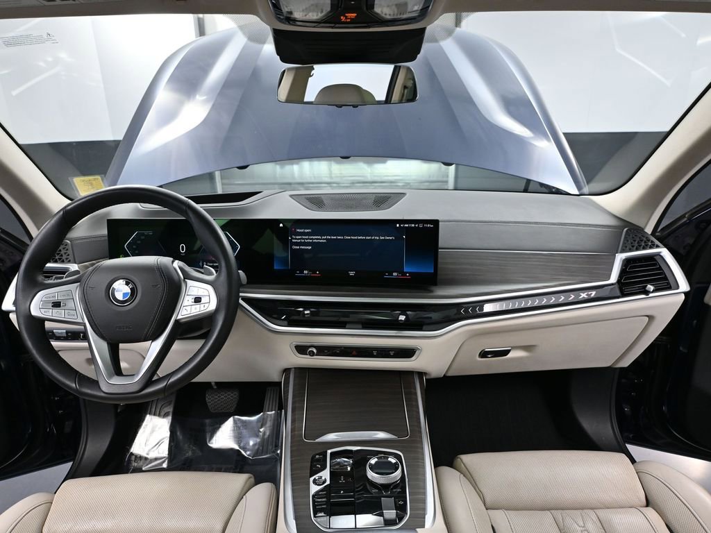 Used 2023 BMW X7 xDrive40i w/ Executive Package image 30