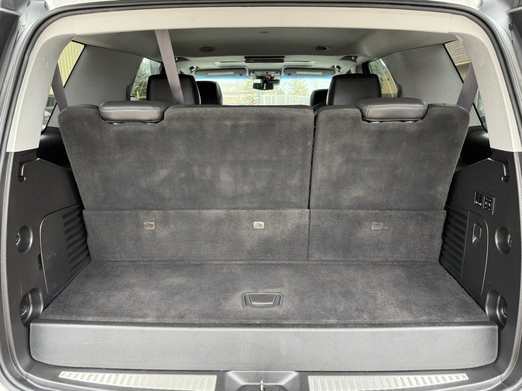 Used 2017 Cadillac Escalade Luxury image 18