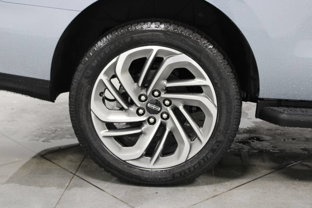 New 2027 Lincoln Navigator Premiere RWD image 15