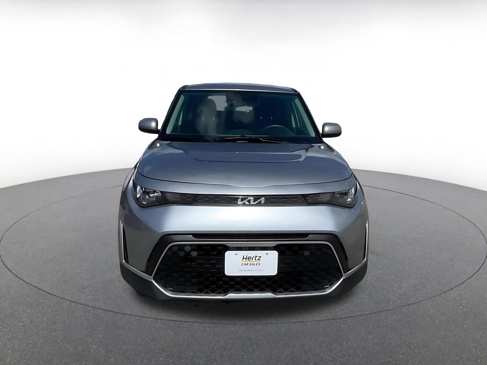 Used 2025 Kia Soul LX w/ LX Technology Package FWD image 4